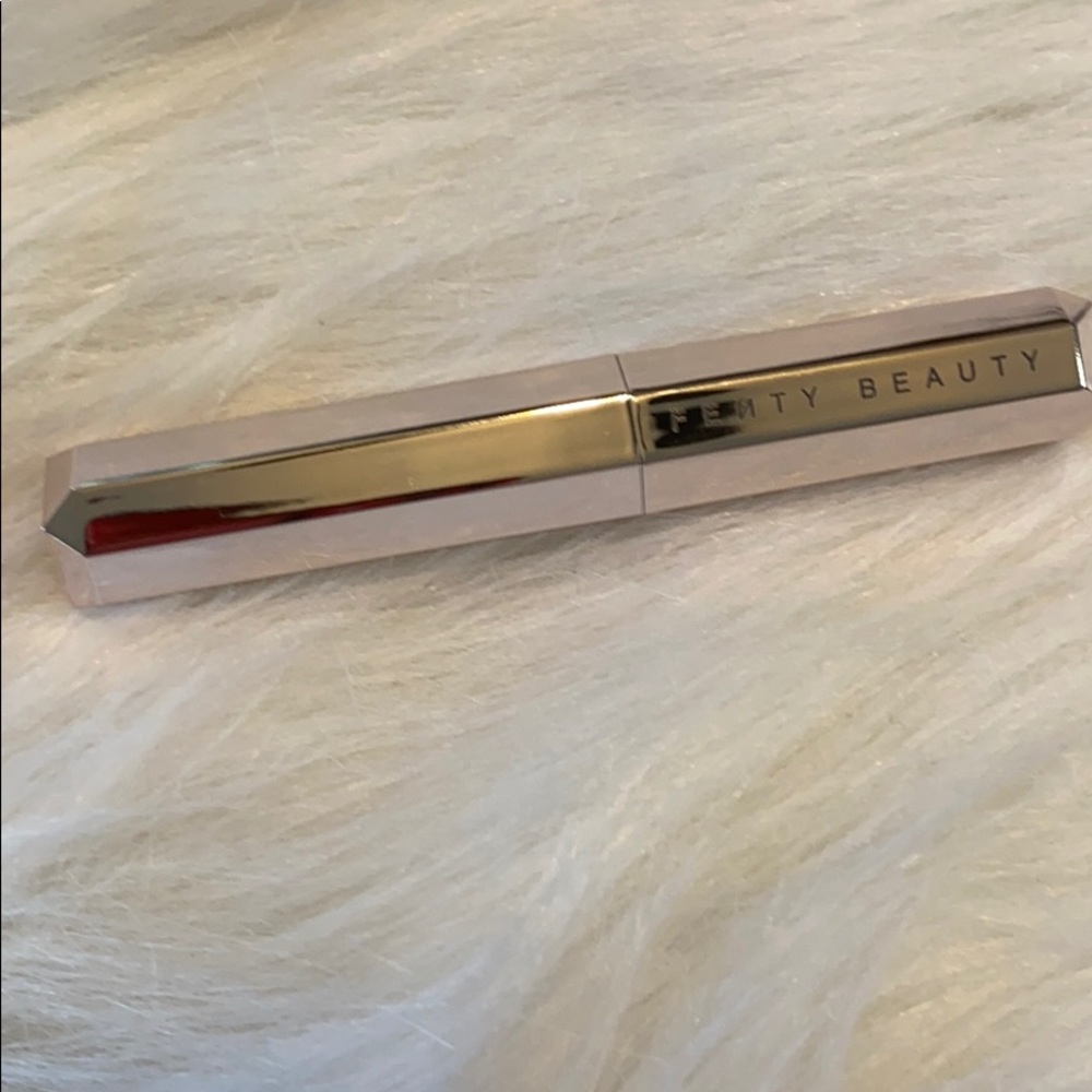 Fenty Beauty lipstick
